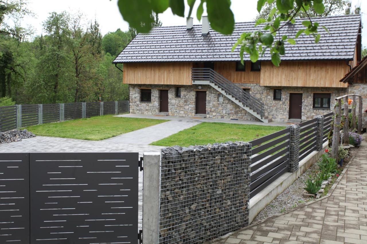 Mulina River Lodge Pribanjci Eksteriør bilde