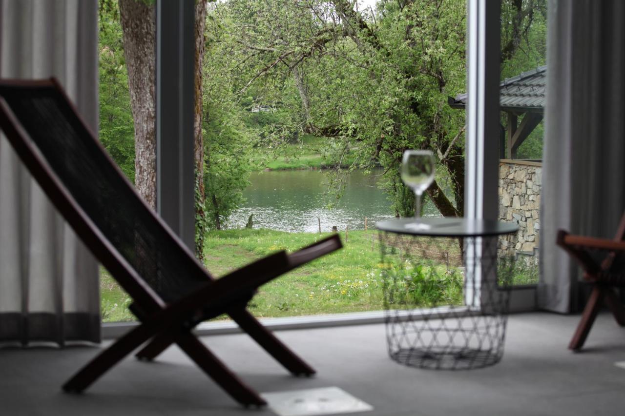 Mulina River Lodge Pribanjci Eksteriør bilde