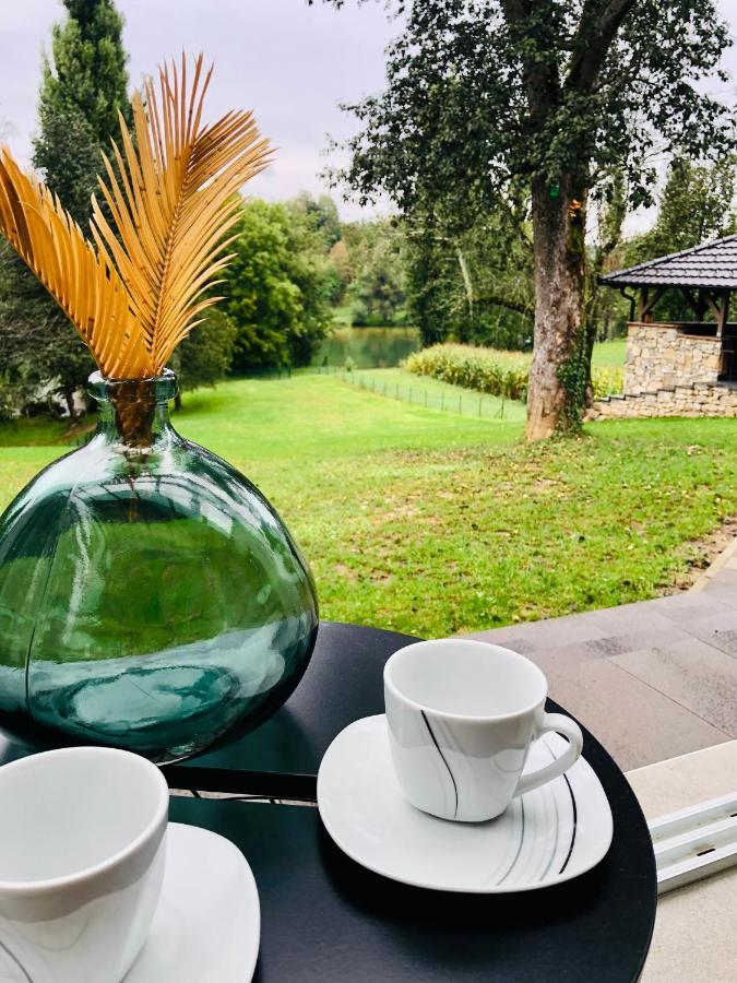 Mulina River Lodge Pribanjci Eksteriør bilde