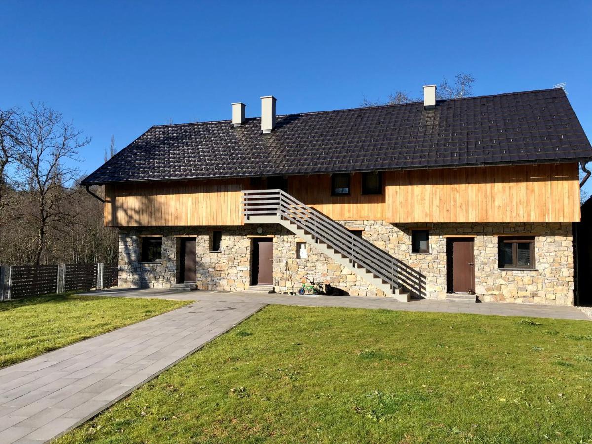 Mulina River Lodge Pribanjci Eksteriør bilde