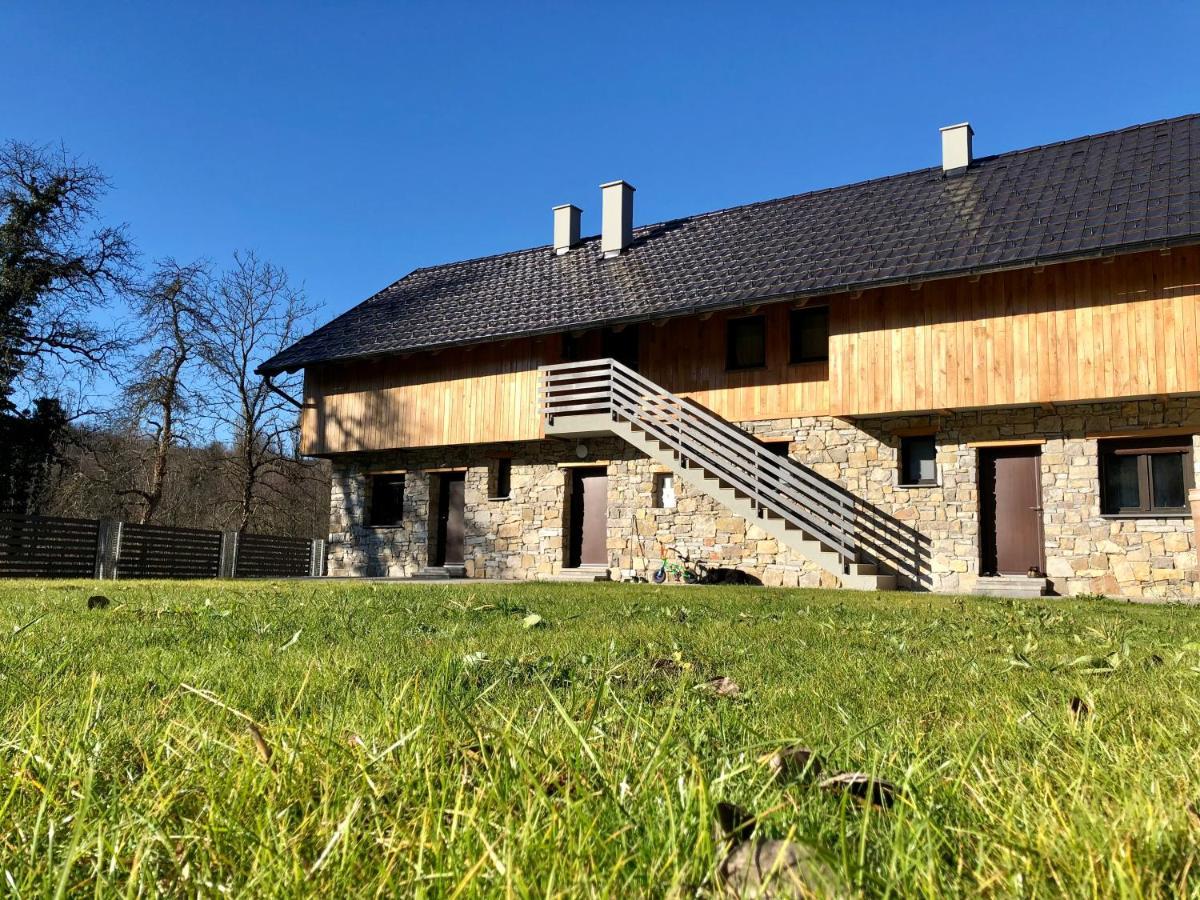 Mulina River Lodge Pribanjci Eksteriør bilde